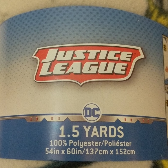 Justice League / Wonder Woman Fleece. 1.5yards - Picture 3 of 4